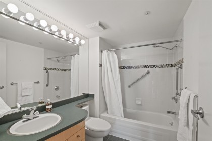 Photo 27 at 1207 - 1009 Expo Boulevard, Yaletown, Vancouver West