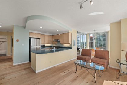 Photo 7 at 1207 - 1009 Expo Boulevard, Yaletown, Vancouver West