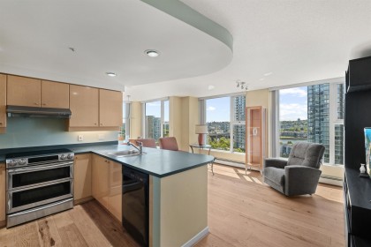 Photo 1 at 1207 - 1009 Expo Boulevard, Yaletown, Vancouver West