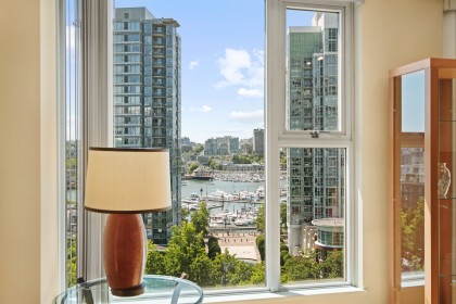 Photo 9 at 1207 - 1009 Expo Boulevard, Yaletown, Vancouver West