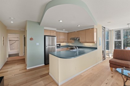 Photo 11 at 1207 - 1009 Expo Boulevard, Yaletown, Vancouver West