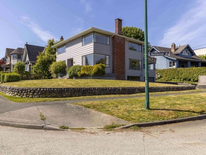 Photo 5 at 4514 Bellevue Drive, Point Grey, Vancouver West