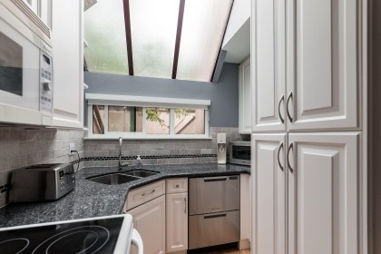 Photo 7 at 7 - 2485 Cornwall Avenue, Kitsilano, Vancouver West