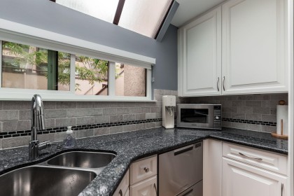 Photo 8 at 7 - 2485 Cornwall Avenue, Kitsilano, Vancouver West