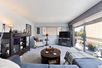 Photo 2 at 205 - 330 W 2nd Street, Lower Lonsdale, North Vancouver