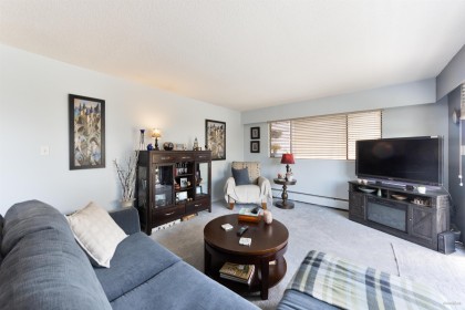 Photo 4 at 205 - 330 W 2nd Street, Lower Lonsdale, North Vancouver