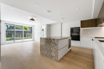 Photo 5 at 201 - 3596 W 28th Avenue, Dunbar, Vancouver West