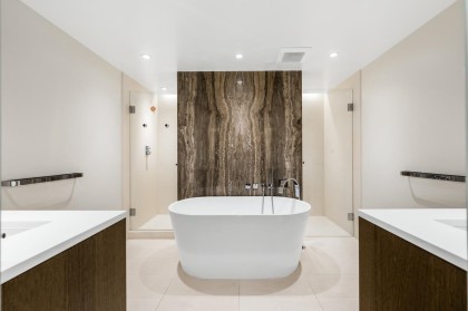 Photo 9 at 201 - 3596 W 28th Avenue, Dunbar, Vancouver West
