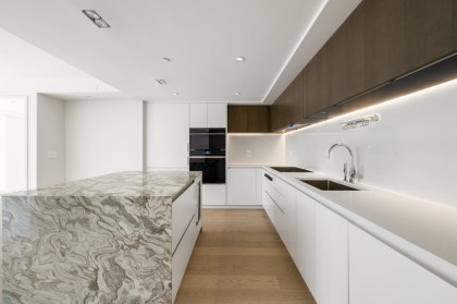 Photo 4 at 201 - 3596 W 28th Avenue, Dunbar, Vancouver West