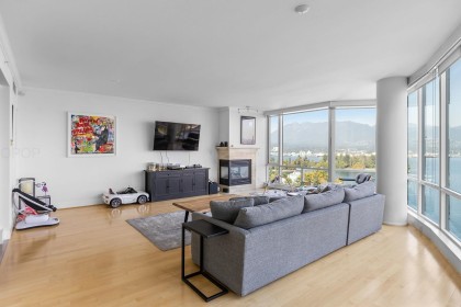 Photo 16 at 2302 - 323 Jervis Street, Coal Harbour, Vancouver West