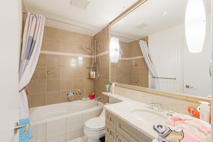 Photo 24 at 2302 - 323 Jervis Street, Coal Harbour, Vancouver West
