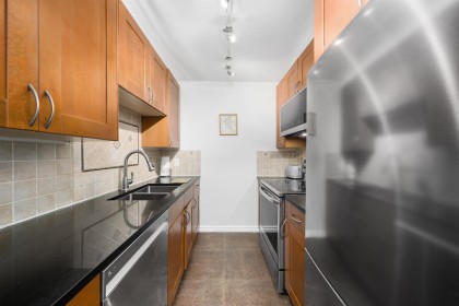 Photo 10 at 1403 - 1060 Alberni Street, West End VW, Vancouver West