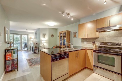 Photo 13 at 301 - 1633 Mackay Avenue, Pemberton NV, North Vancouver