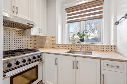 Photo 10 at 2989 W 32nd Avenue, MacKenzie Heights, Vancouver West