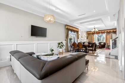 Photo 4 at 2989 W 32nd Avenue, MacKenzie Heights, Vancouver West