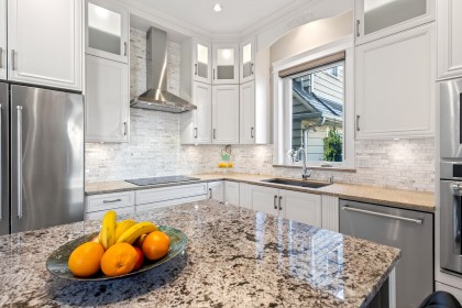Photo 8 at 2989 W 32nd Avenue, MacKenzie Heights, Vancouver West