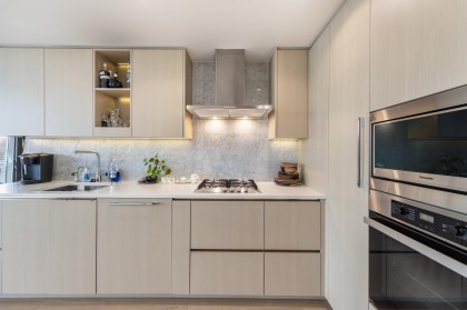 Photo 14 at 1810 - 89 Nelson Street, Yaletown, Vancouver West