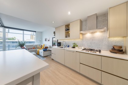 Photo 15 at 1810 - 89 Nelson Street, Yaletown, Vancouver West