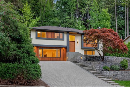 Photo 2 at 4938 Redonda Drive, Canyon Heights NV, North Vancouver