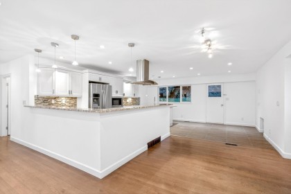 Photo 9 at 4938 Redonda Drive, Canyon Heights NV, North Vancouver