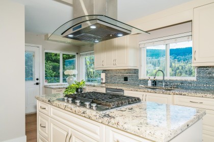Photo 13 at 880 Jefferson Avenue, Sentinel Hill, West Vancouver
