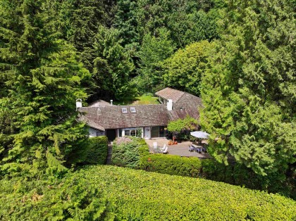 Photo 2 at 2995 Altamont Crescent, Altamont, West Vancouver