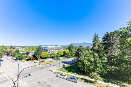Photo 16 at 404 - 4908 Cambie Street, Cambie, Vancouver West