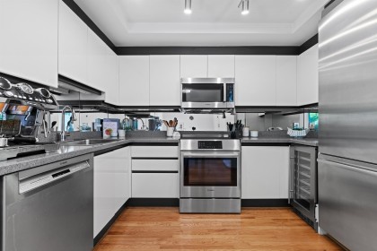 Photo 10 at 102 - 2128 W 43rd Avenue, Kerrisdale, Vancouver West