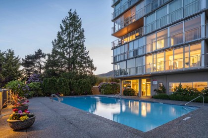 Photo 10 at 301 - 150 24th Street, Dundarave, West Vancouver