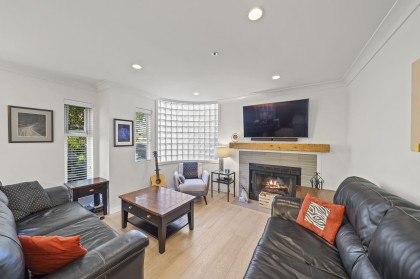 Photo 6 at 109 - 888 W 13th Avenue, Fairview VW, Vancouver West