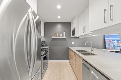 Photo 10 at 109 - 888 W 13th Avenue, Fairview VW, Vancouver West
