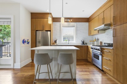 Photo 2 at 2436 W 8th Avenue, Kitsilano, Vancouver West