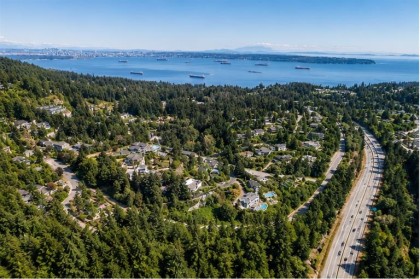 Photo 3 at 4783 Westwood Place, Cypress Park Estates, West Vancouver