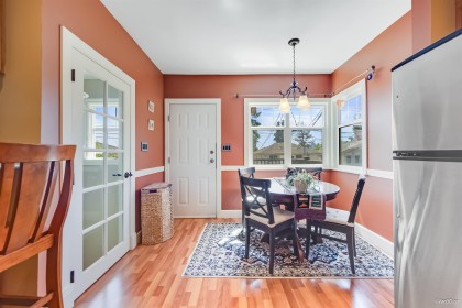 Photo 6 at 836 W 68th Avenue, Marpole, Vancouver West