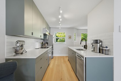 Photo 2 at 1284 W 8th Avenue, Fairview VW, Vancouver West