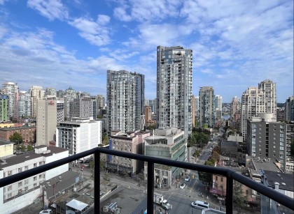 Photo 13 at 1602 - 1212 Howe Street, Downtown VW, Vancouver West