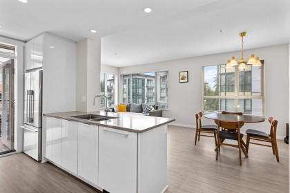 Photo 2 at 212 - 2663 Library Lane, Lynn Valley, North Vancouver