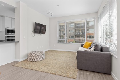 Photo 3 at 212 - 2663 Library Lane, Lynn Valley, North Vancouver