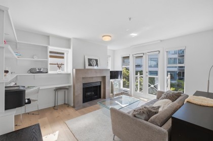 Photo 3 at 401 - 1562 W 5th Avenue, False Creek, Vancouver West