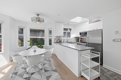 Photo 11 at 401 - 1562 W 5th Avenue, False Creek, Vancouver West