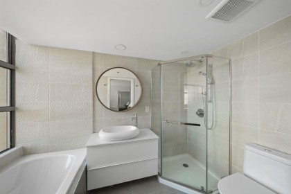 Photo 17 at 509 - 990 Beach Avenue, Yaletown, Vancouver West