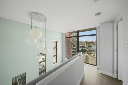 Photo 12 at 509 - 990 Beach Avenue, Yaletown, Vancouver West