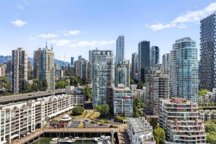 Photo 10 at 509 - 990 Beach Avenue, Yaletown, Vancouver West
