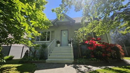 Photo 1 at 162 W 43rd Avenue, Oakridge VW, Vancouver West