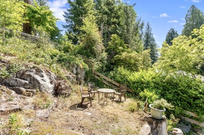 Photo 16 at 4704 Dogwood Lane, Olde Caulfeild, West Vancouver
