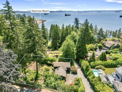 Photo 1 at 4704 Dogwood Lane, Olde Caulfeild, West Vancouver