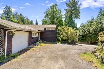 Photo 8 at 4704 Dogwood Lane, Olde Caulfeild, West Vancouver