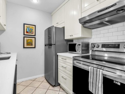 Photo 11 at 109 - 555 W 14th Avenue, Fairview VW, Vancouver West