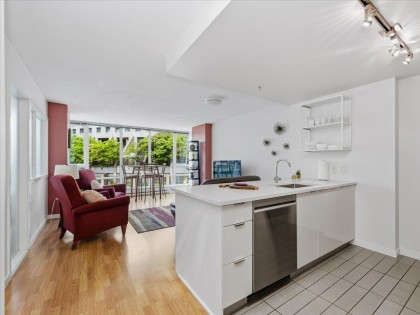 Photo 1 at 805 - 788 Hamilton Street, Downtown VW, Vancouver West