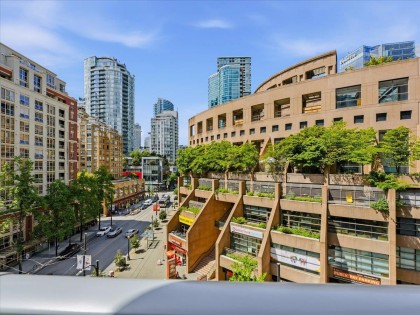 Photo 11 at 805 - 788 Hamilton Street, Downtown VW, Vancouver West